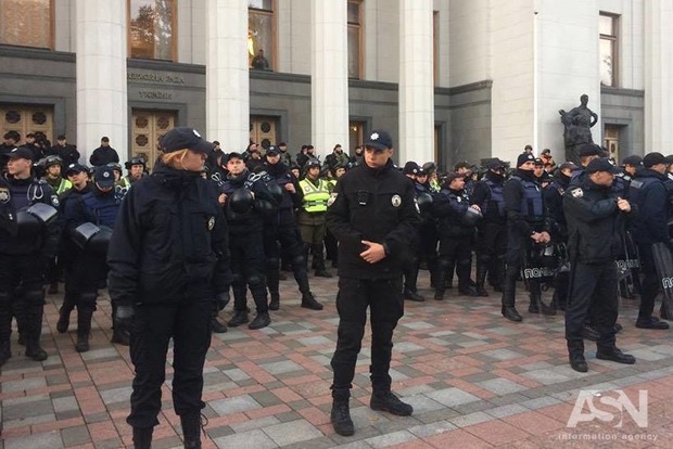 Полиция не даст устроить силовые противостояния в центре Киева – Князев