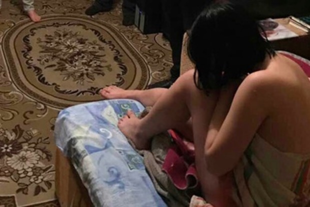 Таксист сделал проституткой 12-летнюю девочку на Херсонщине