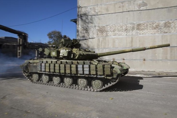 Боевики обстреляли позиции сил АТО возле Авдеевки из танка