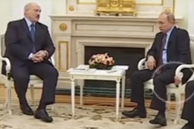 Путин отличился странным поведением на встрече с Лукашенко