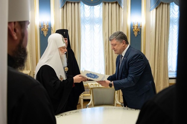 Единая православная церковь в Украине: Порошенко сделал важный шаг