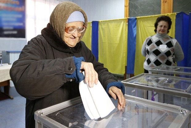 Центризбирком назначил выборы в 143 территориальных общинах на 18 декабря
