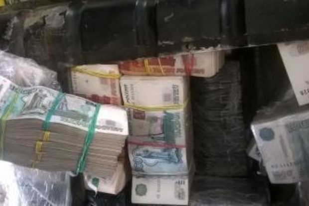 Пограничники обнаружили контрабандиста, который пытался вывезти в РФ 500 миллионов рублей