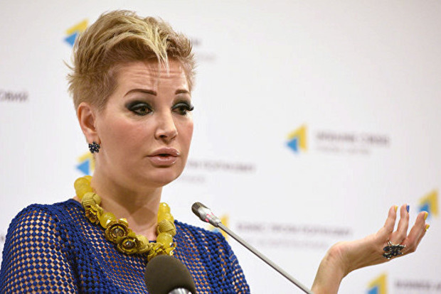 Скандал вокруг консервы ФСБ: активисты потребовали от Максаковой убраться из Украины 