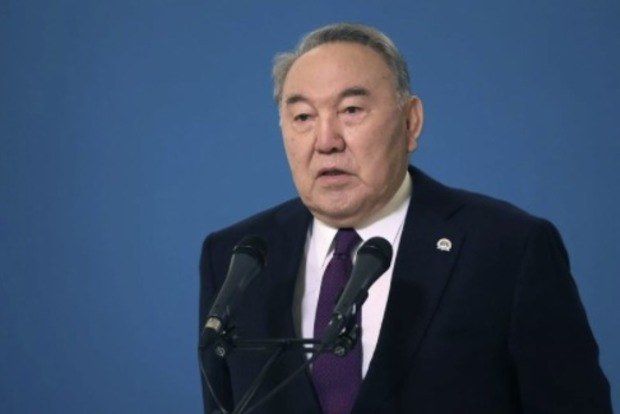 Казахстан. Назарбаєв живий і звернувся до народу