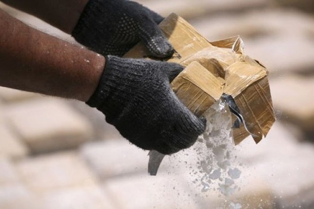 У пошті посольства РФ в Аргентині знайшли понад 400 кг кокаїну