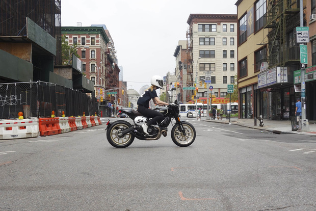 Новая модель мотоцикла Ducati Scrambler Café Racer. Вы влюбитесь после прочтения