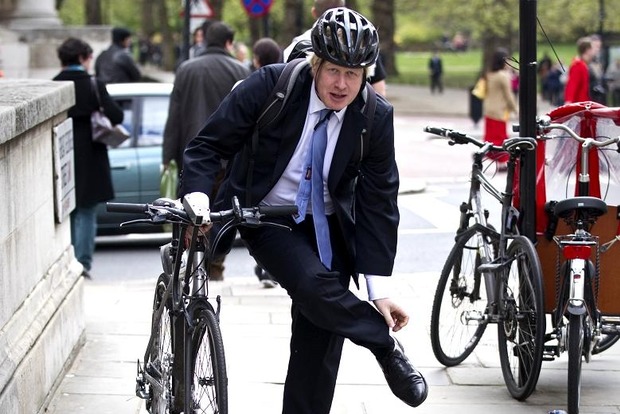Голові британського МЗС заборонили їздити на роботу на велосипеді