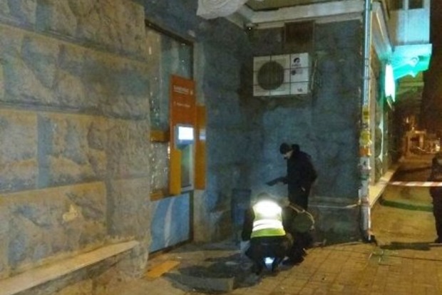 В центре Херсона ночью взорвали банкомат «Сбербанка России»