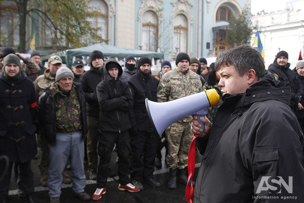 Семенченко про снятие охраны под Радой: Это победа!