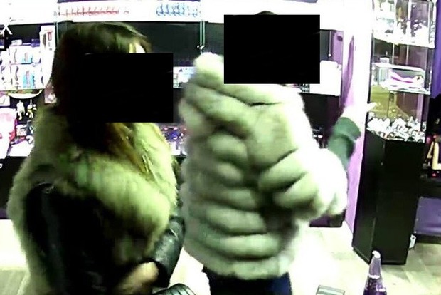 Из популярного секс-шопа в Николаеве девушки украли дорогой фаллоимитатор