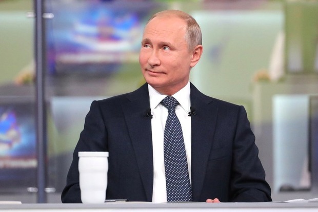 Количество россиян, желающих видеть Путина президентом, уменьшилось на 16% 