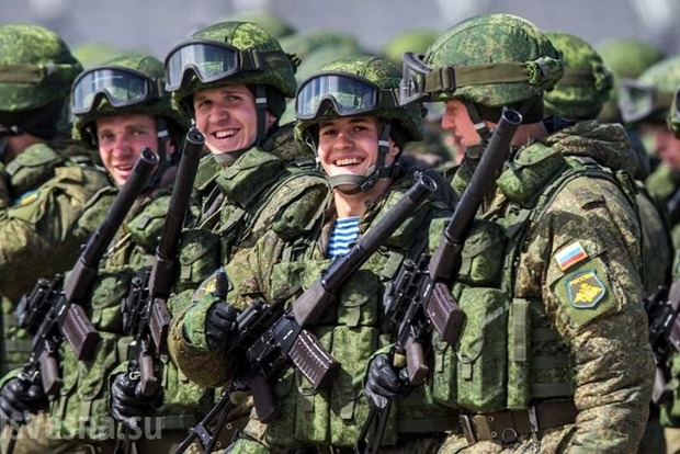 У российских военных на Донбассе отбирают документы - Минобороны