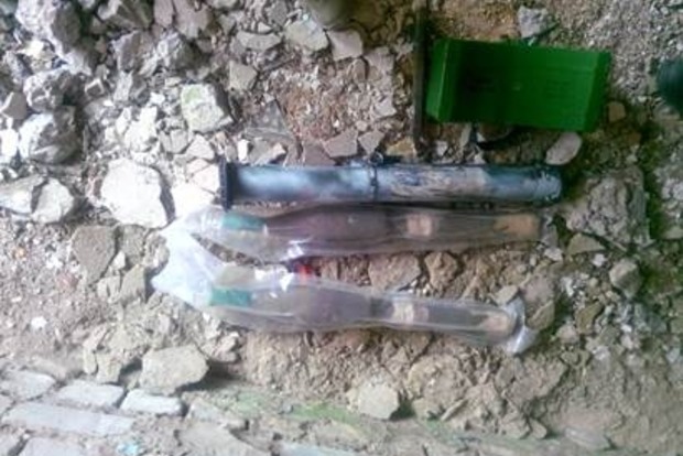 В Луганской области обнаружен тайник со взрывчаткой
