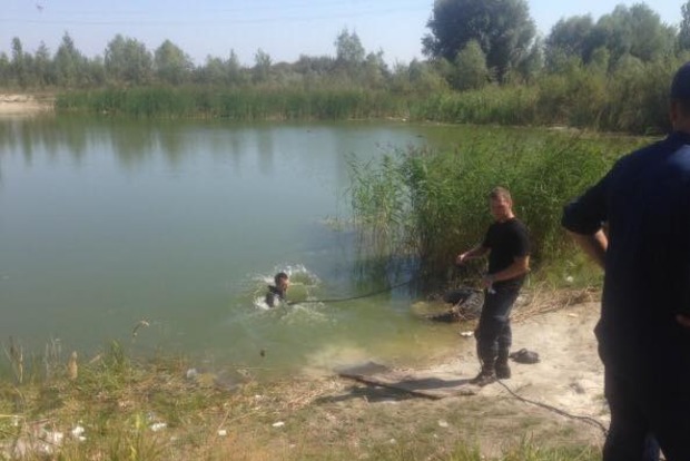 В озере под Киевом утонули двое влюбленных