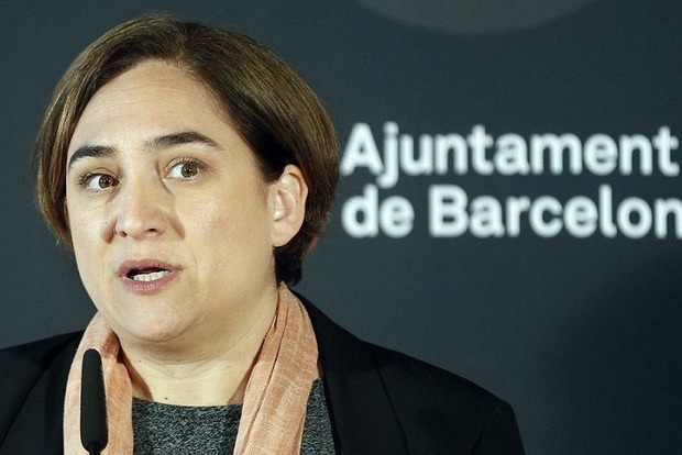 Время не пришло: Мэр Барселоны не готова объявлять независимость Каталонии