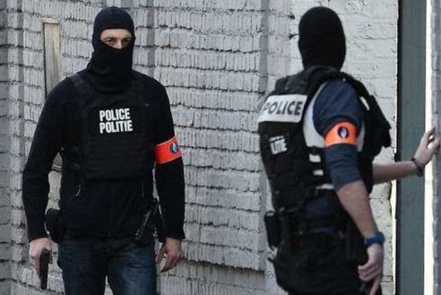В Бельгии неизвестный напал на полицейских, подозревают теракт
