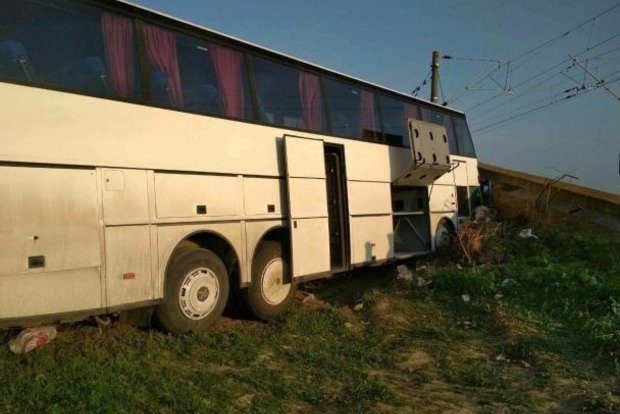 Автобус с украинскими туристами разбился в Румынии