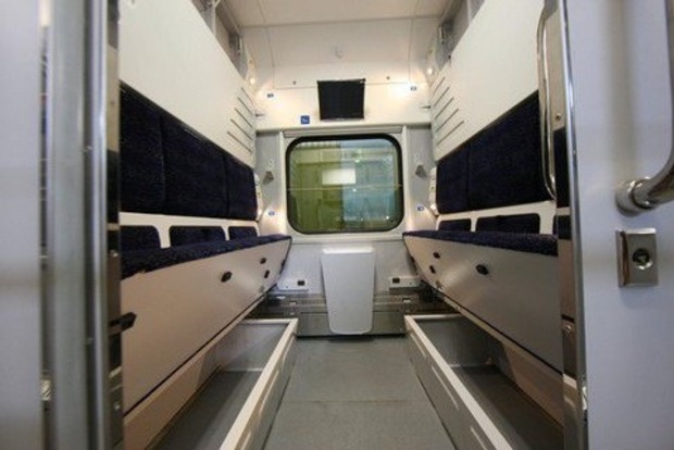 В Украине запускают поезда с «вагонами-трансформерами»