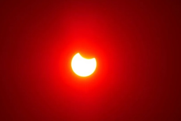 Чорне сонячне затемнення: що не можна робити 25 жовтня 2022 року