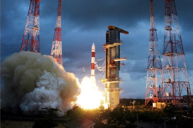 Индия успешно вывела на орбиту 104 спутника за один раз‍