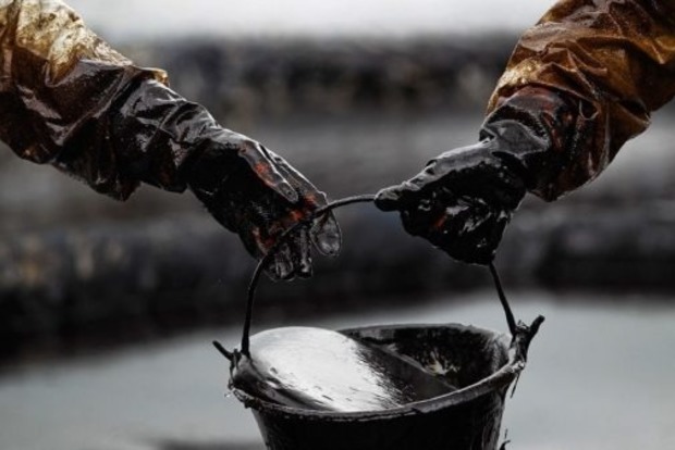 Давление на российскую нефть нарастает. Без суеты и спешки, но неотвратимо.
