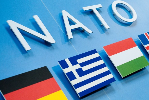 Порошенко пообещал провести референдум о членстве Украины в НАТО