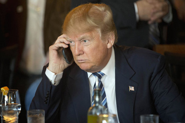 Трамп дав свій номер телефону світовим лідерам у порушення протоколу США