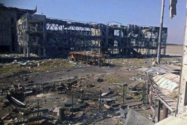Около Донецкого аэропорта боевики скапливают силы