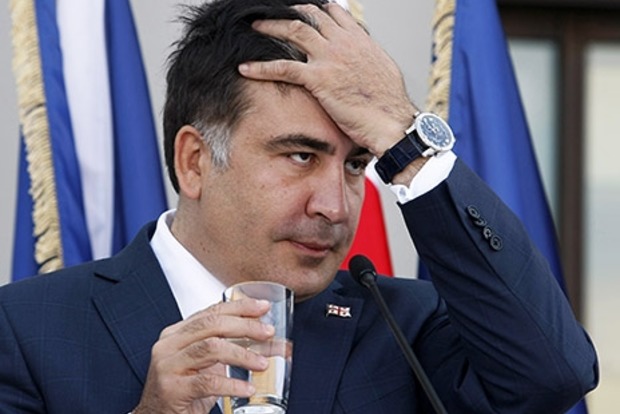 ﻿Саакашвили накричал на Авакова, тот облил его водой