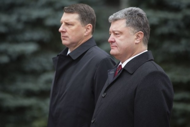 Президент Латвии прибыл в Украину с первым официальным визитом