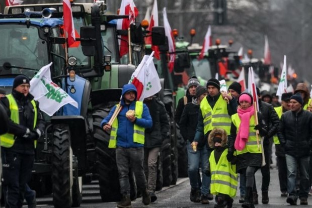 Почему поляки снова блокируют границу