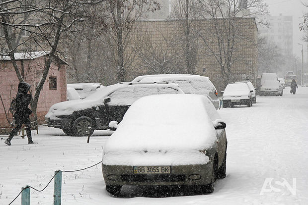 На трассе Одесса-Киев в пробке стоят около 100 автомобилей