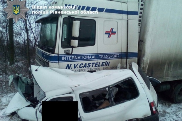 На трассе «Киев - Чоп» в ДТП погибли два человека