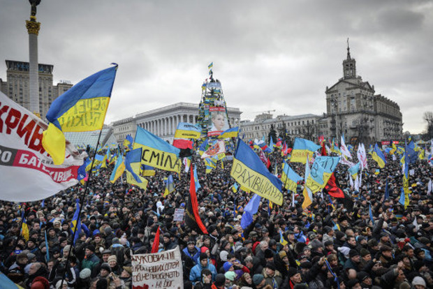 Украинцы считают политситуацию в стране напряженной