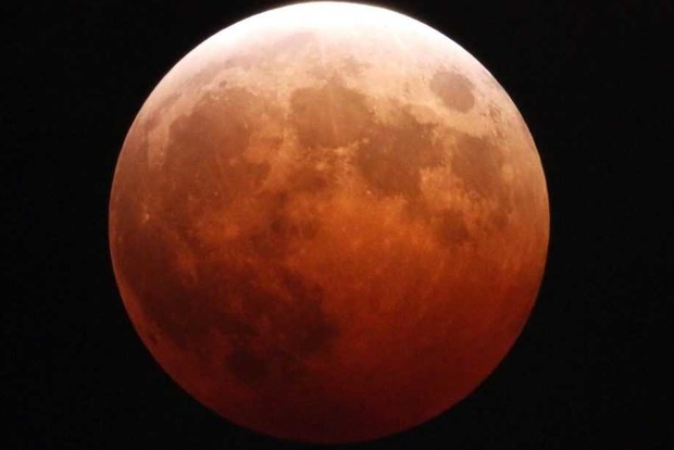Рідкісне затемнення. В кінці січня українці зможуть побачити кривавий Місяць