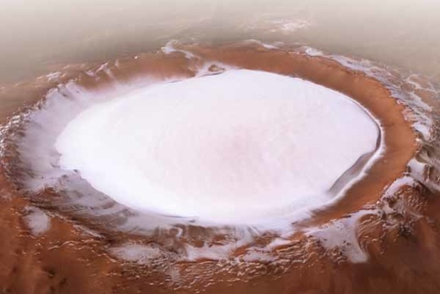 На Марсі знайдений величезний кратер, заповнений льодом