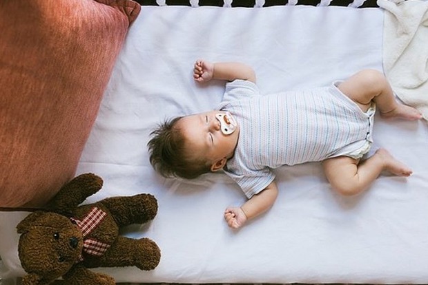 Ученые открыли удивительно простой секрет крепкого детского сна