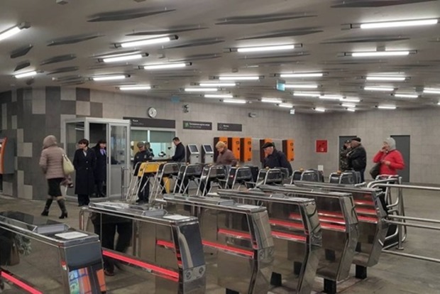 После реставрации станция метро Левобережная оказалось не такой, как обещали проектировщики