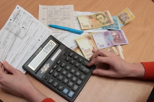 Киевлянам не рекомендуют платить по квитанциям банка «Крещатик»