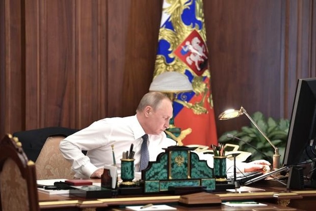 Путин пообещал, что не пойдет на третий президентский срок