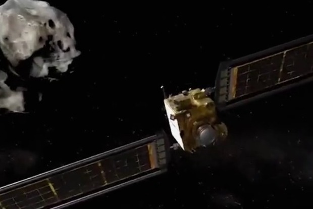 Зонд-камікадзе DART врізався в астероїд у рамках наукового експерименту