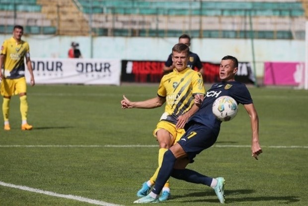 Первый матч украинской Премьер-лиги длился четыре часа
