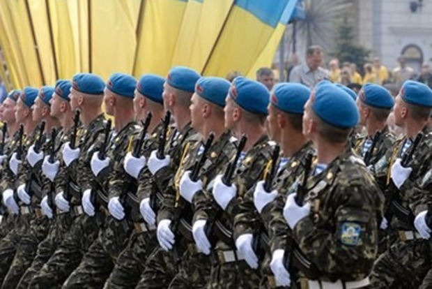 Петр Порошенко зрелищным видео поздравил воинов с Днем защитника Украины