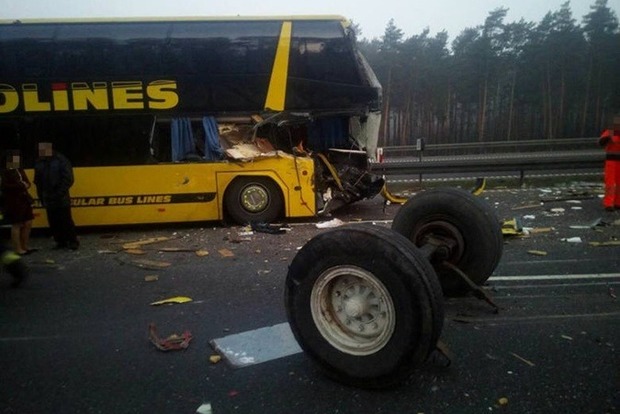 Автобус с украинцами попал в ДТП в Польше