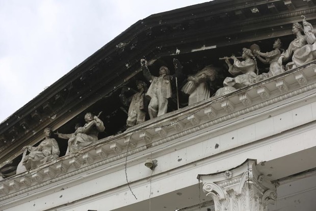 600 людей загинули внаслідок удару по театру у Маріуполі! - AP