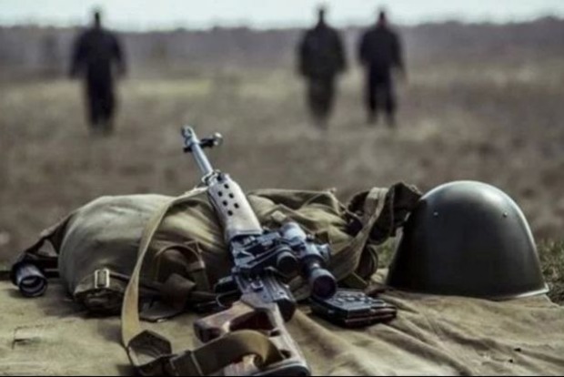 На Донбассе вражеский снайпер убил медика