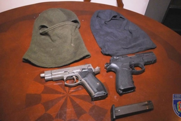 В Одессе задержан наркодилер, который хранил дома оружие и боеприпасы