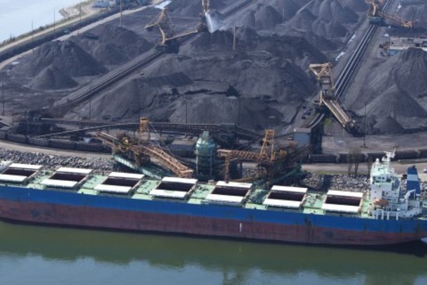 Перша партія вугілля з США прибуде в Україну до серпня