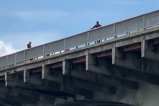 У мережі виклали відео чергового підривника моста метро (оновлено)